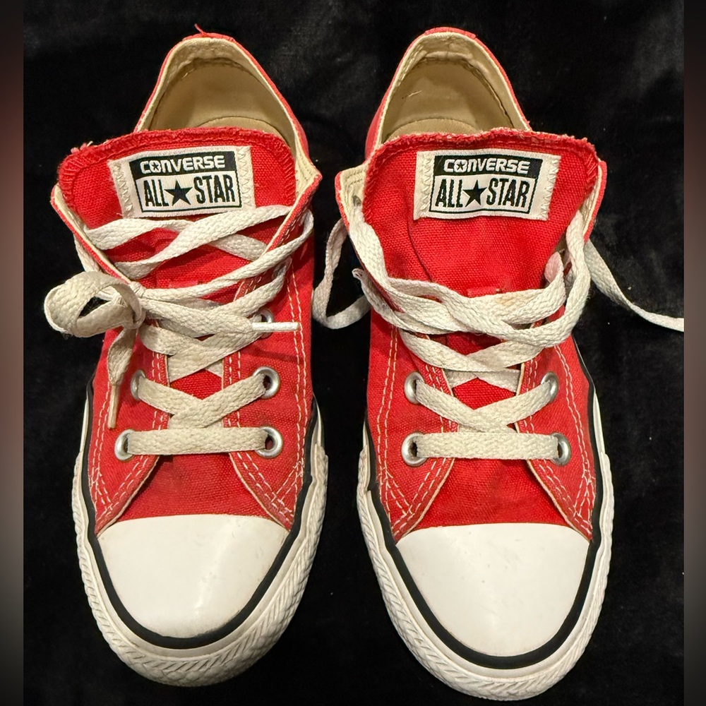 Red Converse Chuck Taylor All Star Sneaker -
 women’s 6. Men’s 4.